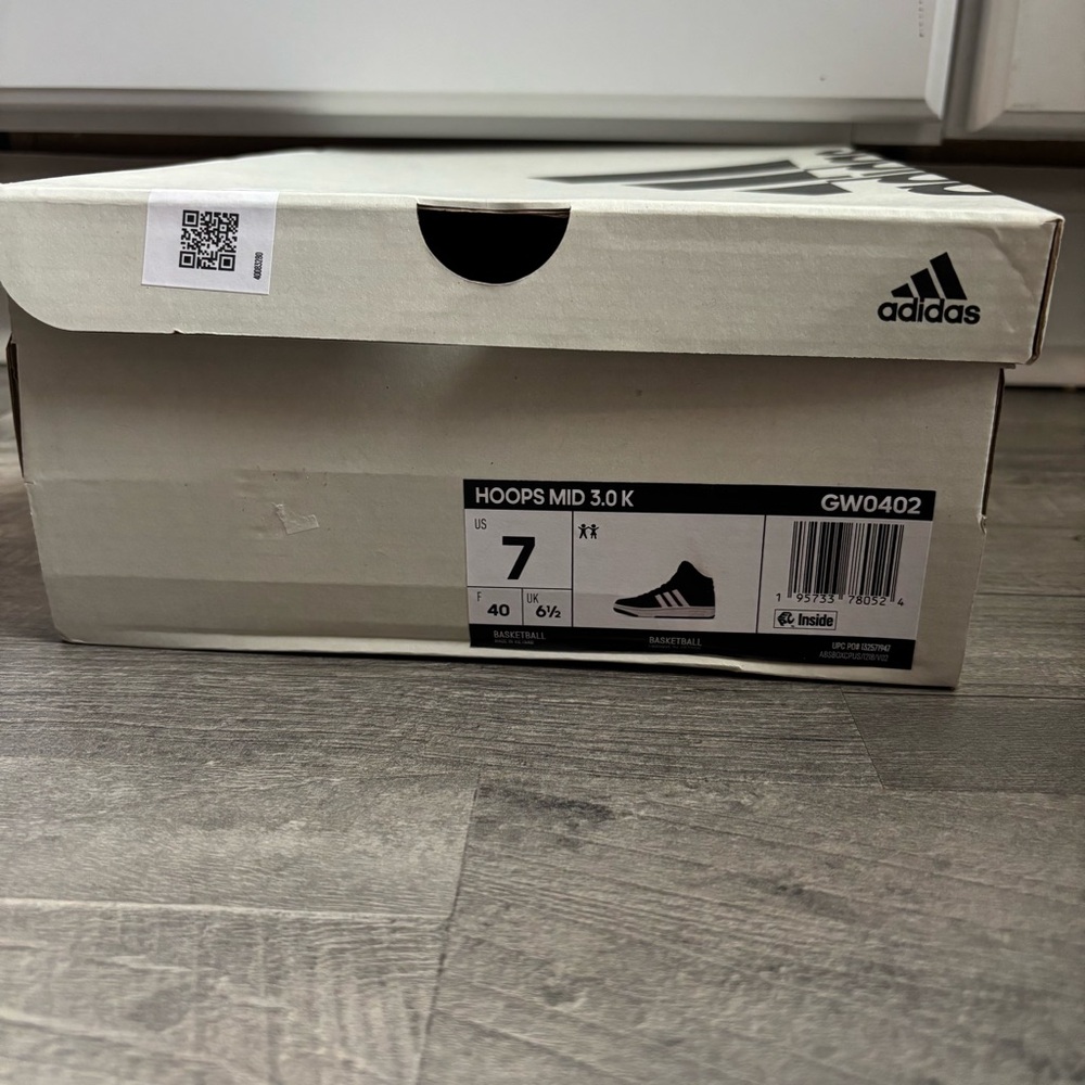 Adidas Hoops 3.0 Basketball Shoes New in Box - Picture 2 of 6